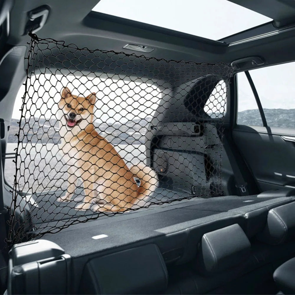 Insulating safety net for dogs in the car