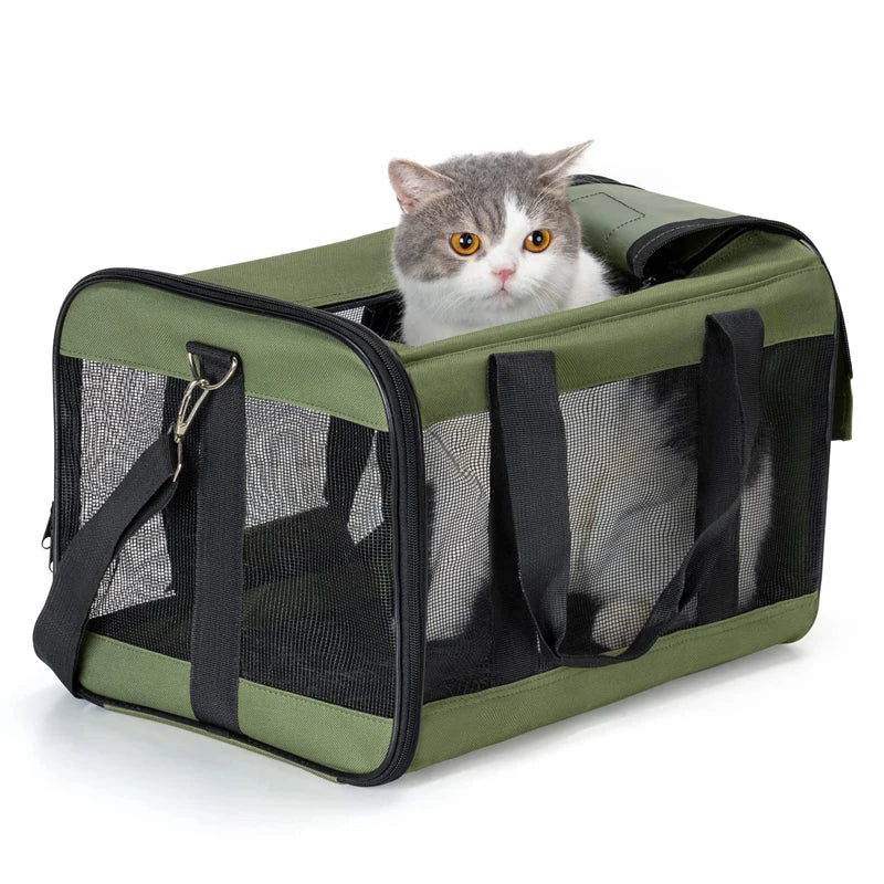 Portable pet carrier bag